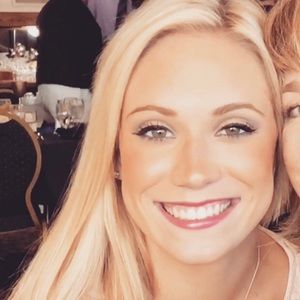 Meet your Posher, Alayna
